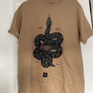 snake men’s shirt